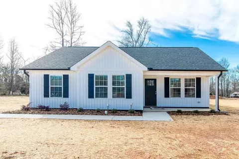 505 Kaye St, Archdale, NC 27263