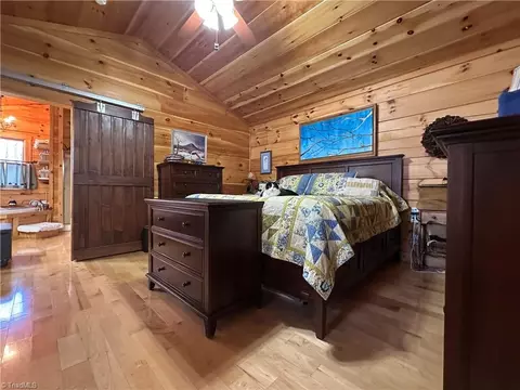 307 Current Loop, Hillsville, VA 24343 photo 17