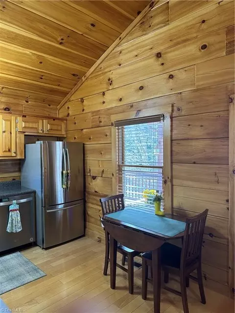 307 Current Loop, Hillsville, VA 24343 photo 29