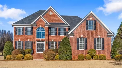 8518 Merriman Farm Rd, Oak Ridge, NC 27310