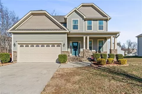 3511 Lamplight Way, High Point, NC 27265