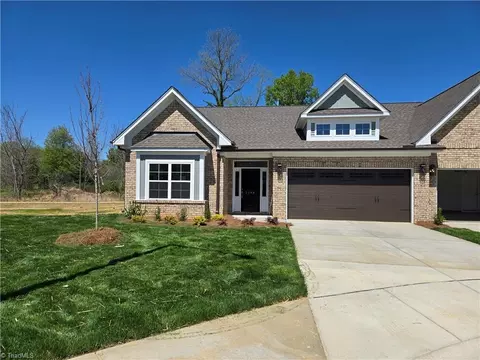 2099 Harris Farm Ct, Burlington, NC 27215