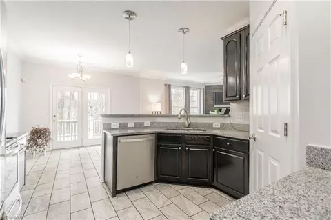 Kitchen - 121 Willow Bend Dr, King, NC 27021 photo 5 of 5
