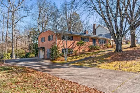 Exterior - 1024 Cantering Rd, High Point, NC 27262 photo 3 of 14
