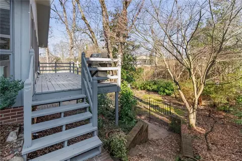 Exterior - 1024 Cantering Rd, High Point, NC 27262 photo 12 of 14