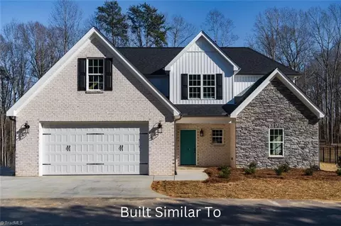 649 Cedar Dr, Winston Salem, NC 27107