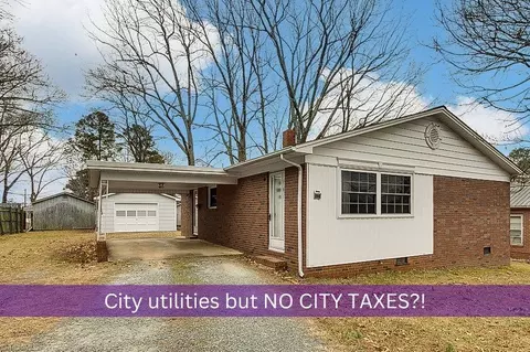 206 Sterling St, Asheboro, NC 27203