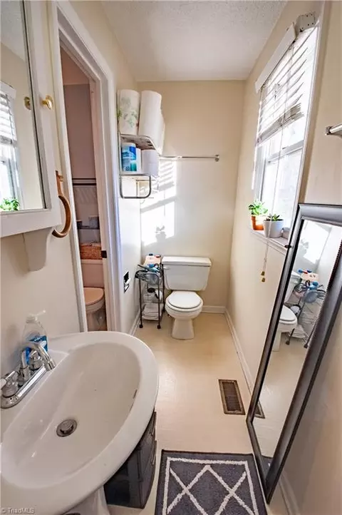 Bath - 162 3rd St E, Denton, NC 27239 photo 2 of 2