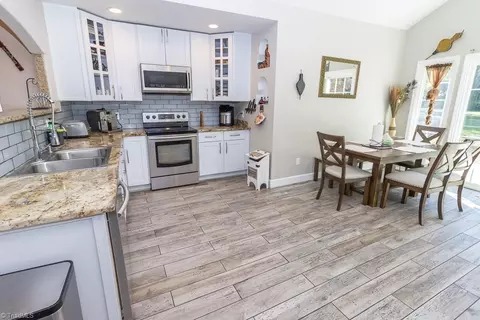 3212 Gilmore Dr, Greensboro, NC 27407