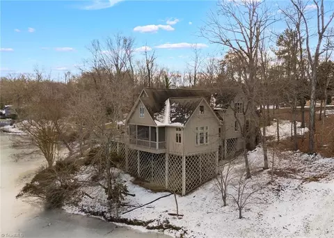 Exterior - 403 Cascade Ct, High Point, NC 27265 photo 12 of 12