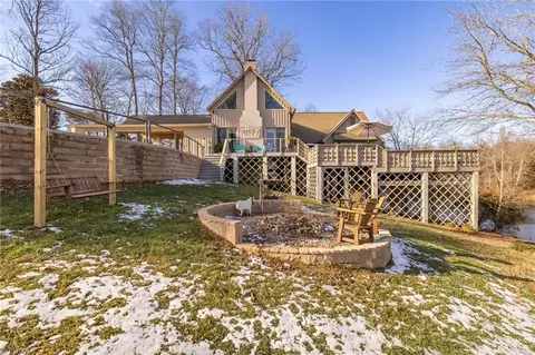 Exterior - 403 Cascade Ct, High Point, NC 27265 photo 11 of 12