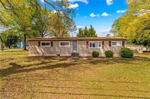 2101 Englewood St, Kannapolis, NC 28083