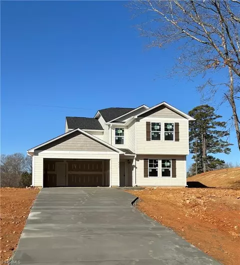 659 Gus Hill Rd, Clemmons, NC 27012