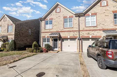 4958 Wyngate Village Dr, Winston Salem, NC 27103
