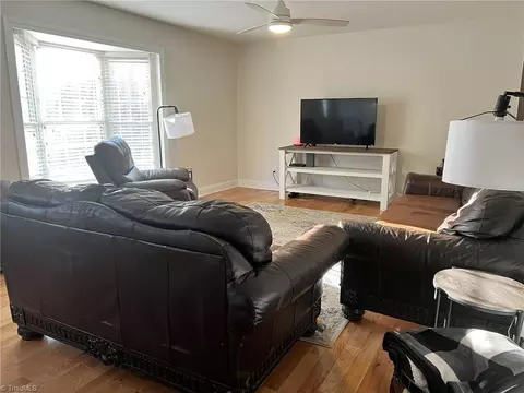 Living - 236 Mohawk Dr S, High Point, NC 27262 photo 2 of 2