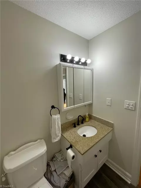 Bath - 236 Mohawk Dr S, High Point, NC 27262 photo 2 of 2