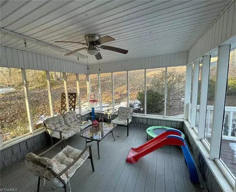 Exterior - 236 Mohawk Dr S, High Point, NC 27262 photo 2 of 6