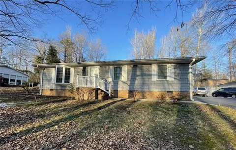 Exterior - 236 Mohawk Dr S, High Point, NC 27262 photo 6 of 6