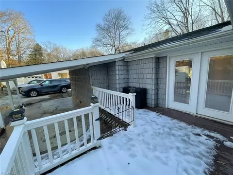 Exterior - 236 Mohawk Dr S, High Point, NC 27262 photo 4 of 6