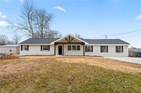 1475 Waverly St, Winston Salem, NC 27127