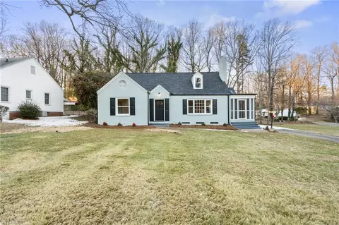 602 Fairview Dr, Lexington, NC 27292