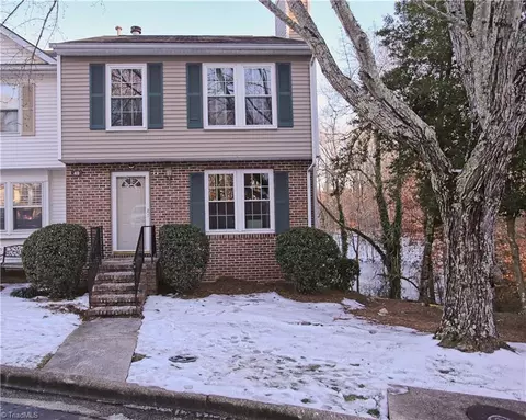 3703 Cotswold Ter #49, Greensboro, NC 27410