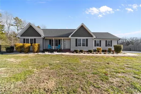 3437 Grange Hall Rd, Asheboro, NC 27205