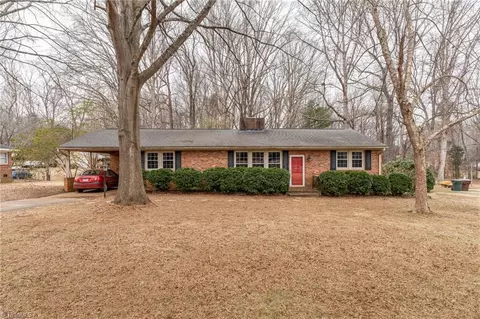 3521 Cherry Ln, Greensboro, NC 27405