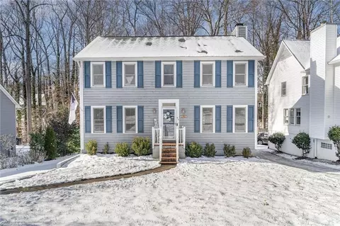 49 Carrisbrooke Ln, Winston Salem, NC 27104