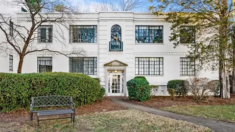 1700 Elm St N #Q3, Greensboro, NC 27408