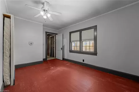 Bedroom - 1528 K-fork Rd, Madison, NC 27025 photo 4 of 5