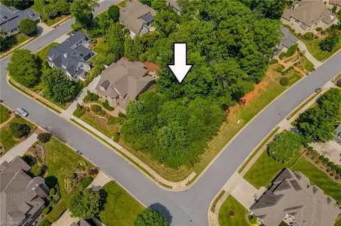 3100 Wynnewood Dr, Greensboro, NC 27408