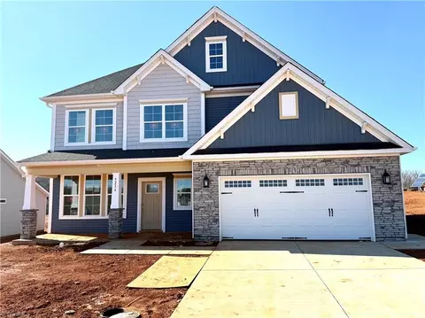 5236 Spicewood Lake Ln, Winston Salem, NC 27106