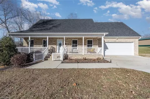 3100 Welcome Arcadia Rd, Lexington, NC 27295