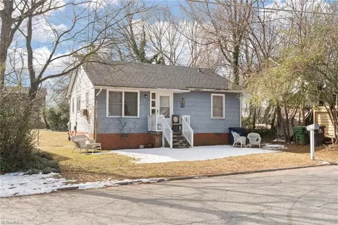 703 Raeford Ave, Lexington, NC 27292