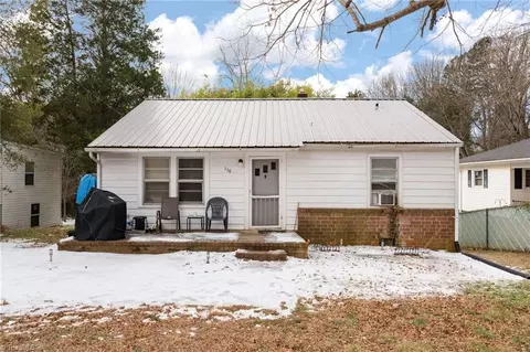 110 Willowbrook Cir, Lexington, NC 27295