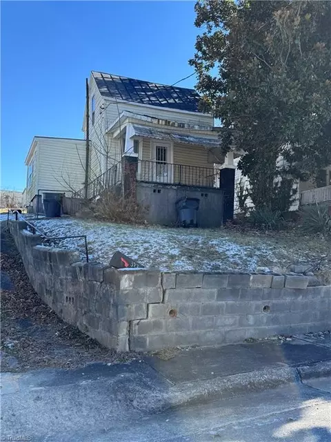 327 Church St, Reidsville, NC 27320