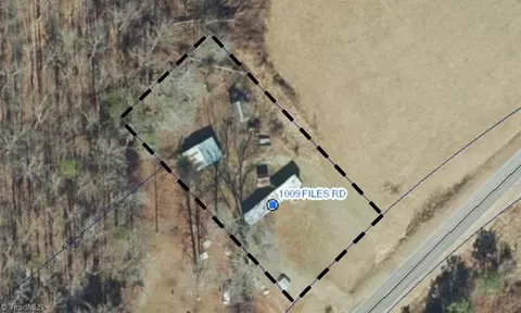 1009 Files Rd, Blanch, NC 27212