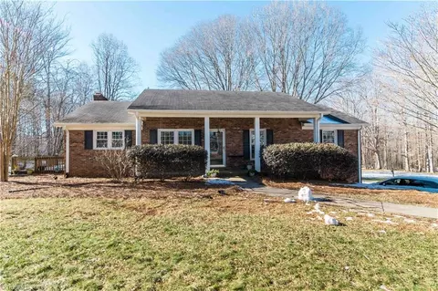 4982 West Rd, Kernersville, NC 27284