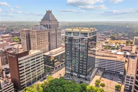 201 Elm St N #408, Greensboro, NC 27401