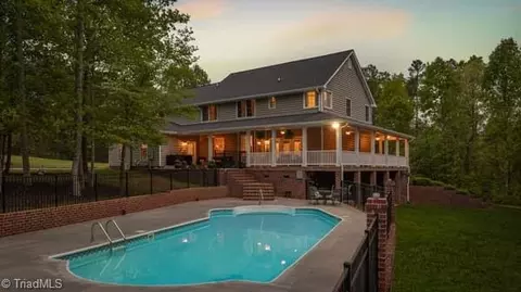 176 Butch Branch Rd, Union Grove, NC 28689