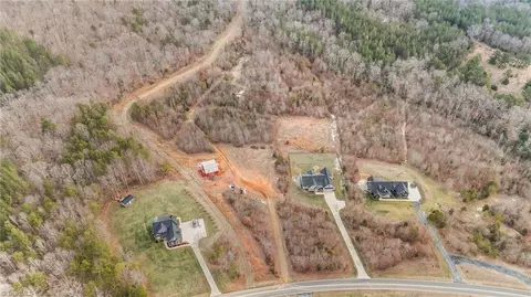 3656 Tot Hill Farm Rd, Asheboro, NC 27205