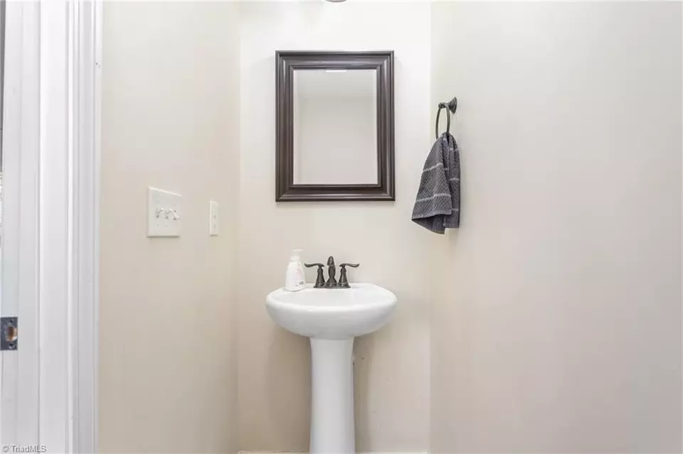  1670 Johnnys Way Rd, Asheboro, NC 27203 photo 10