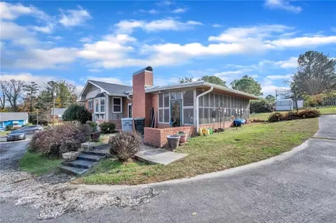 615 Elm St N, Asheboro, NC 27203