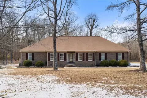 5708 Davis Mill Rd, Greensboro, NC 27406