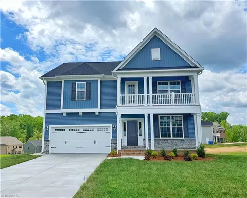 700 Fairmile Dr, Greensboro, NC 27455