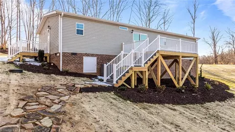 261 Willifords Point Dr, Roxboro, NC 27574 photo 28