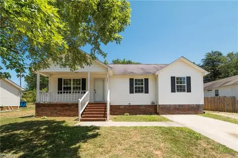 326 Mountview Dr, Mocksville, NC 27028