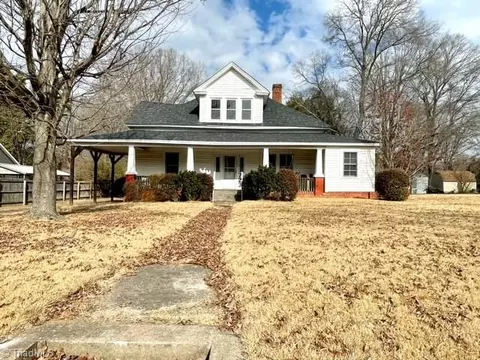 723 Burlington Ave, Gibsonville, NC 27249