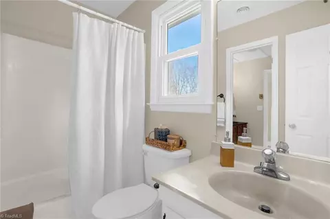 Bath - 101 Kingstree Rd, King, NC 27021 photo 1 of 2